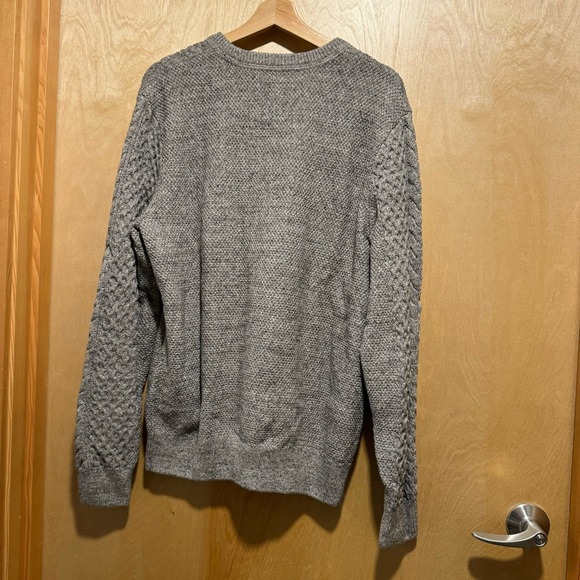 Gap Cable Knit Sweater - Picture 4 of 7